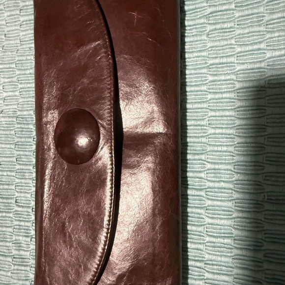 HOBO Handbags - HOBO International Brown Leather Snap Clutch Wallet Purse